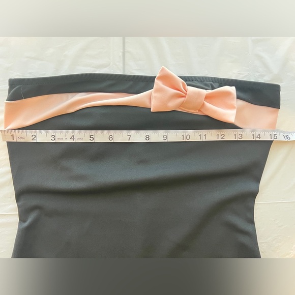 SHEIN Black and Pink Strapless Bodycon Dress - Picture 3 of 6